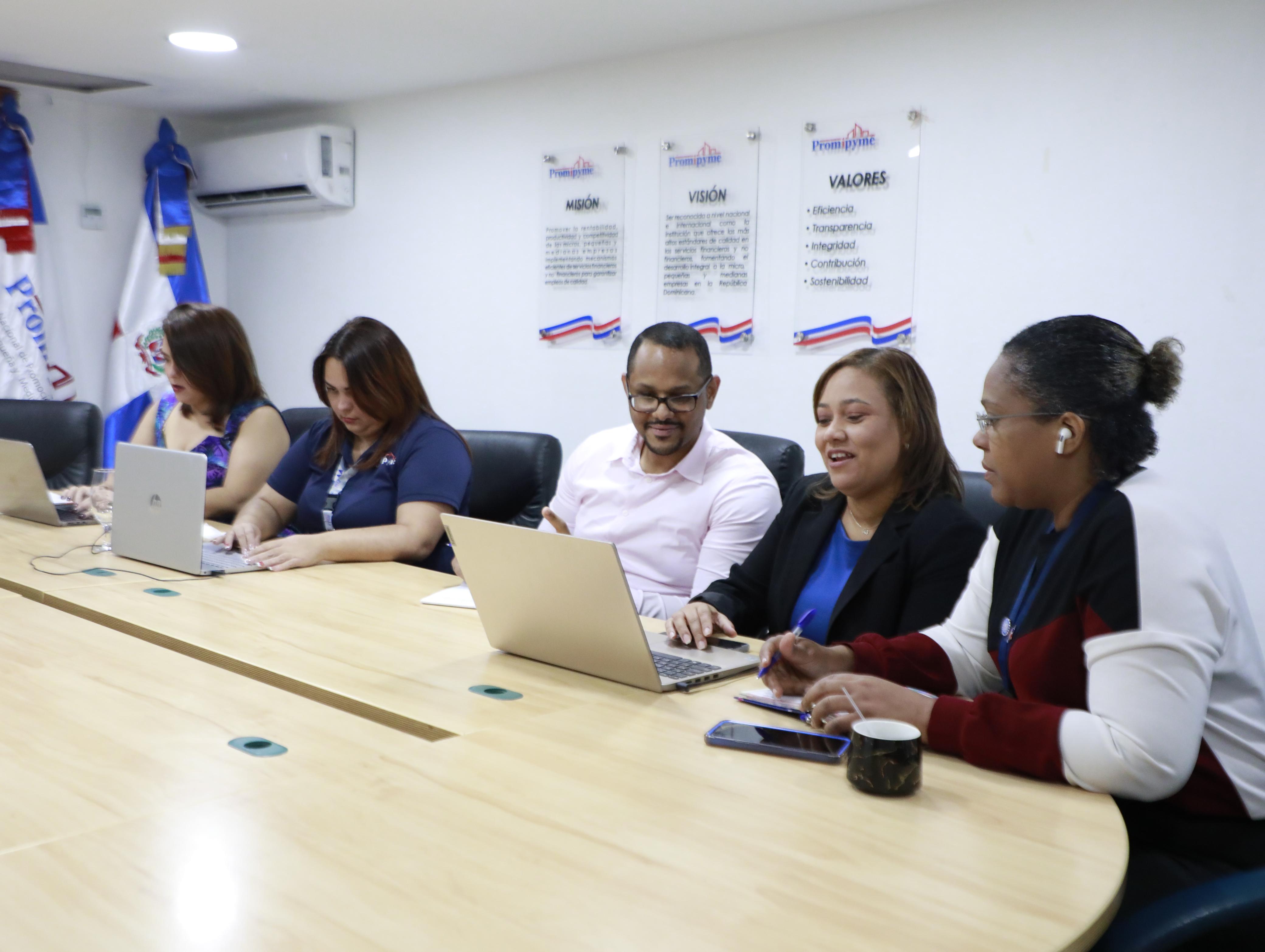 Gerente Planificación sostiene reunión sobre Plan Estratégico Nortic